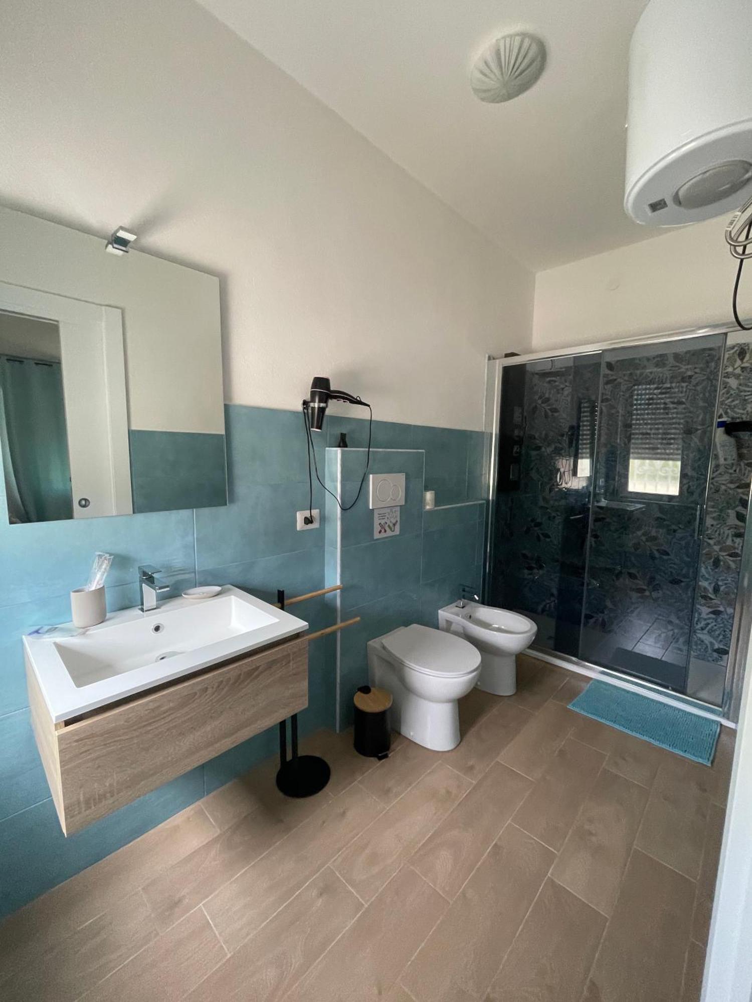 Profumo Di Mare B&B Porto Columbu - Perd'E Sali Luaran gambar
